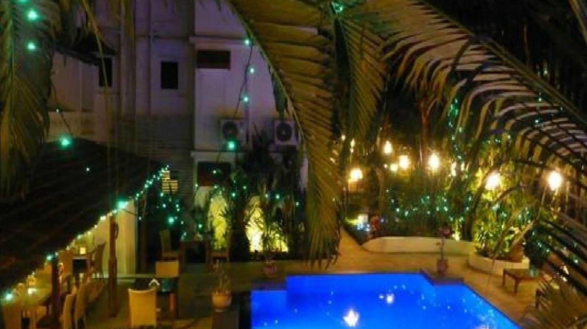 Casablanca Beach Resort Candolim Luaran gambar
